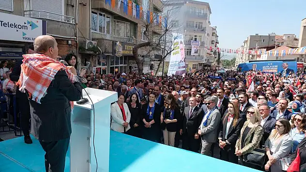 Ayaydın Yatağan'da 10 Bin Kişiye Konuştu