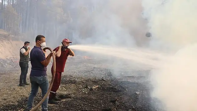 Bakan Yumaklı Açıkladı: 'Muğla'daki Yangınlar Kısmen Kontrol Altında'