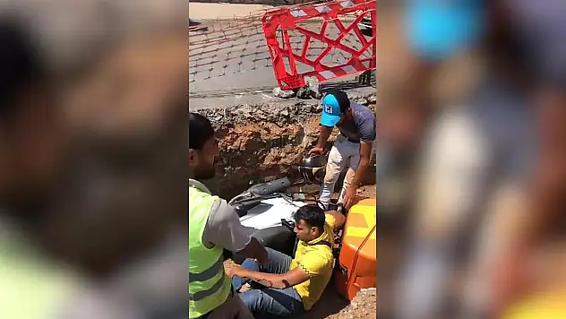 Basın Haklı Çıktı Açılan Çukura Düşen Kurye Yaralandı