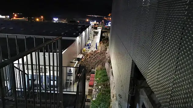 Basın Mensubu Görevini Yaparken Çirkin Saldırıya Uğradı