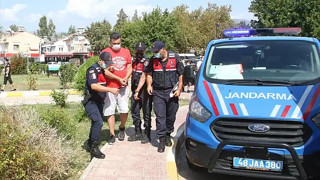 Başına İçki Şişesiyle Vurulan Rus Kadın Hayatını Kaybetti