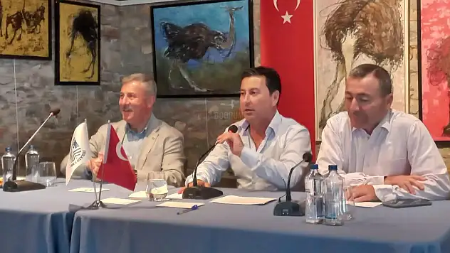 Başkan Aras, Mahalle Muhtarları ile Bir Araya Geldi