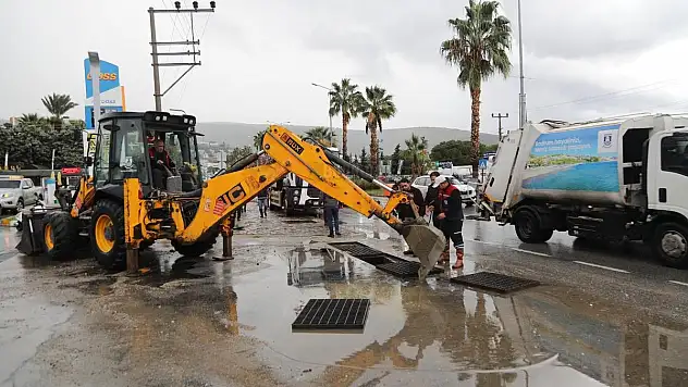 Başkan Aras Sahada Ekipleri Koordine Etti