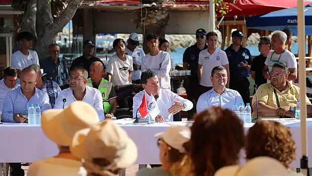 Başkan Aras Turgutreiste Halkla Buluştu