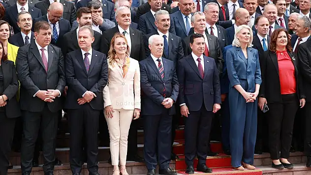 Başkan Aras Yerel Yönetimler Çalıştayı'na Katıldı