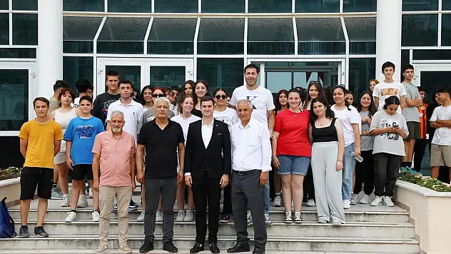 Başkan Mandalinci'den Mezun Olduğu Okula Ziyaret