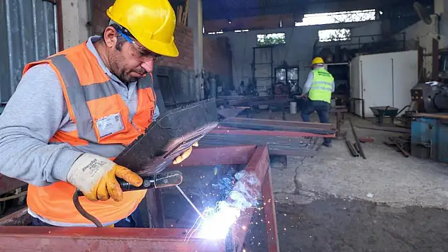 Belediye Atölyelerinden Tasarruflu Çalışmalar