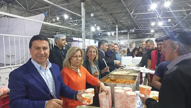 Belediye İftar Programı Devam Ediyor