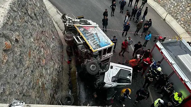 Belediye Personeli Kazada Hayatını Kaybetti