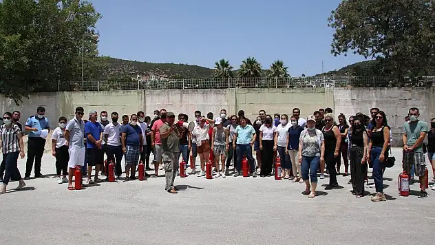 BELEDİYE  PERSONELİNE TEMEL YANGIN EĞİTİMİ