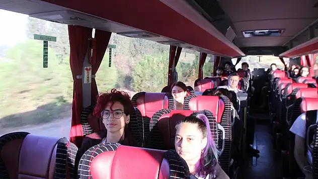 Belediye'den, Öğrencilere Ulaşım Desteği
