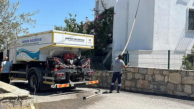 Belediye'den Tankerle Su Desteği