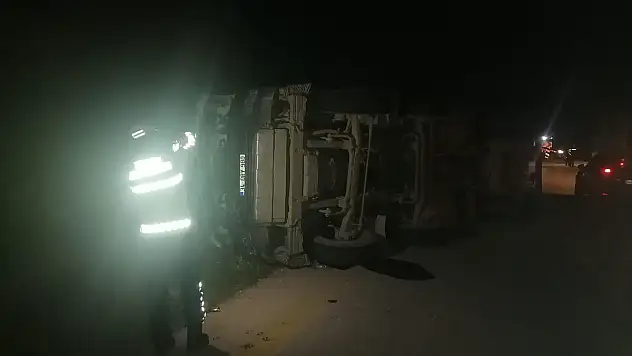 Beton Mikseri Devrildi Sürücü Yaralandı