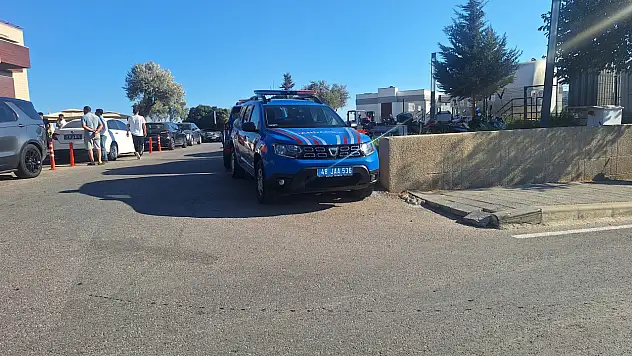 Bıçaklı sopalı kavgada 1 ö*lü 2 yaralı