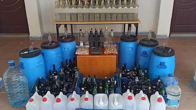 Bin 40 litre Sahte İçki Ele Geçirildi