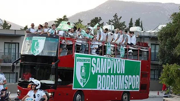 Binlerce Taraftar Kenti Yeşil-Beyaza Bürüdü