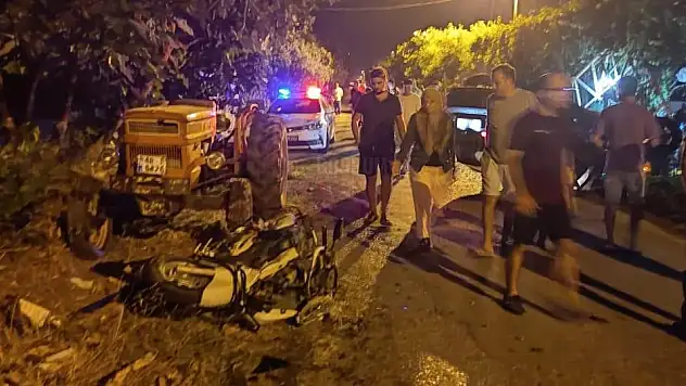 Bir Saatte Aynı Kavşakta İki Kaza Sonucu 2 Genç Öldü, 3 Kişi Yaralandı