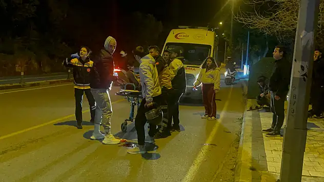 Bitez'te feci kaza: motosiklet kaldırıma çarptı, 2 kişi ağır yaralı
