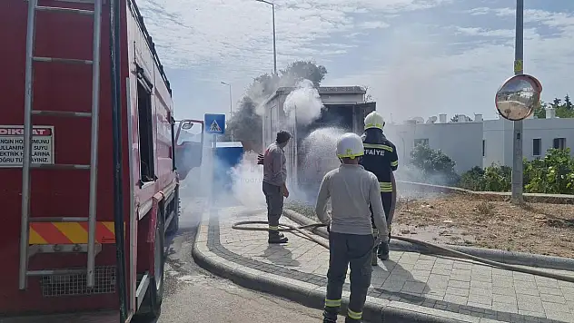 Bitez'de Trafo Yangını Çevrede Korku ve Panik Yarattı