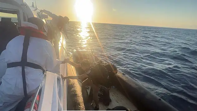 Bodrum Açıklarında 21 Düzensiz Göçmen Kurtarıldı