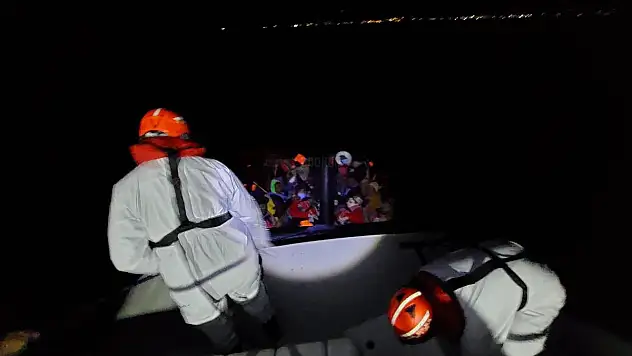 Bodrum Açıklarında 24 Düzensiz Göçmen Kurtarıldı