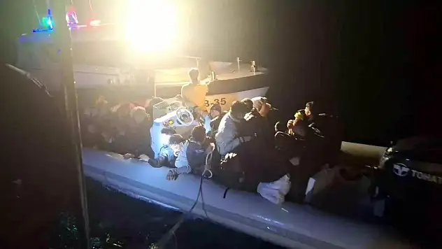 Bodrum Açıklarında Göçmen Operasyonu: 33 Kişi Kurtarıldı, 1 Şüpheli Gözaltında
