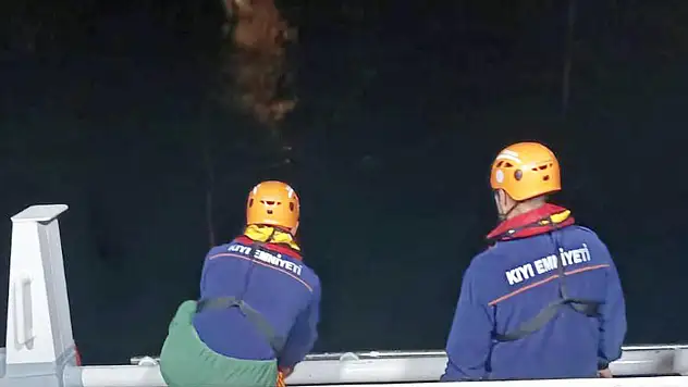 Bodrum Açıklarında Sürüklenen Tekne Kurtarıldı