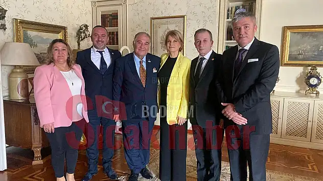 Bodrum ADP Genel Sekreteri ve Genel Tansu Ciller' i Evinde Ziyaret