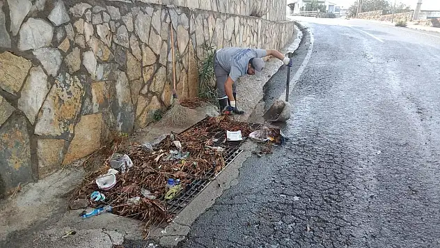 Bodrum Belediye Ekipleri Yağmur Mesaisinde