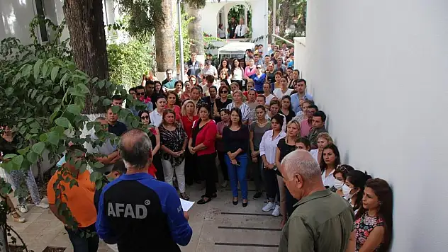 Bodrum Belediyesi'nde Deprem Tatbikatı
