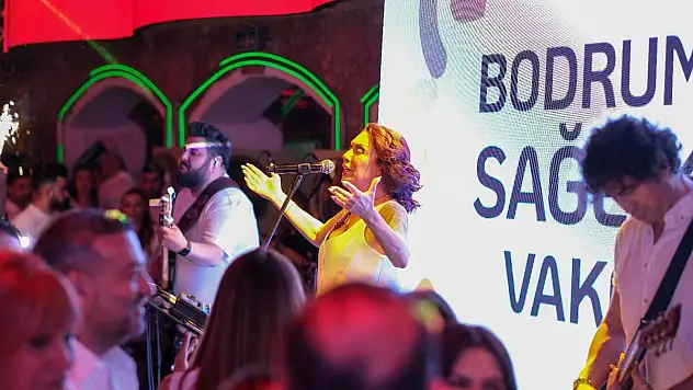 Bodrum Beyaza Büründü