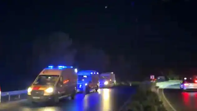 Bodrum'da meydana gelen trafik kazasında minibüste bulunan 9 kişi yaralandı.