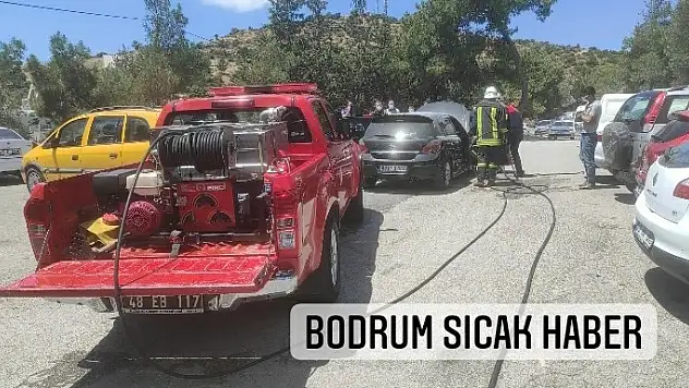 Bodrum Devlet Hastanesi Otoparkında Araç Alev Aldı