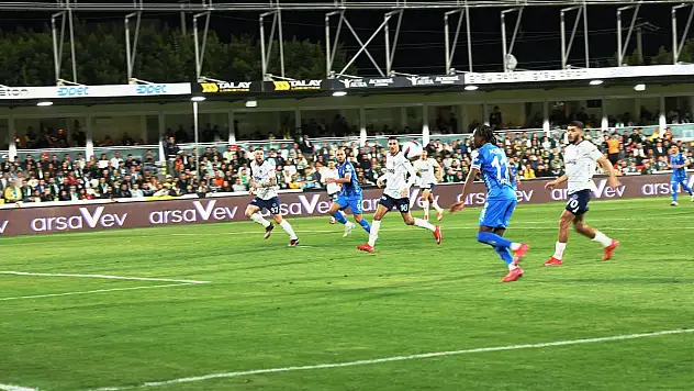 Bodrum FK Mücadele Etti, Ancak Fenerbahçe Engelini Aşamadı: 2-4