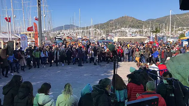 Bodrum Karadenizliler 6. Hamsi Festivali Horon Eşliğinde  Başladı