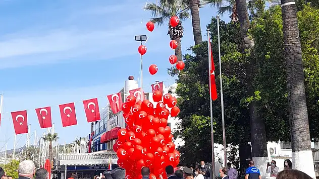 Bodrum Meydanında 23 Nisan Kutlamaları Yapıldı