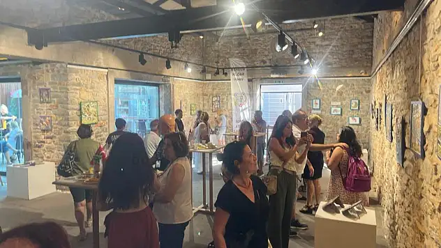 Bodrum Sağlık Vakfı Mozaik Atölyesi Sergisi Düzenlenen Kokteyl İle Açıldı