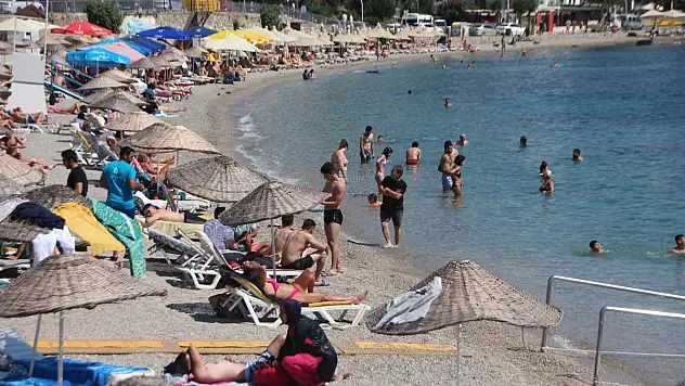 Bodrum Sahilleri Dolmaya Başladı
