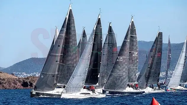 BODRUM SULARINDA YELKENLERİN DANSI….