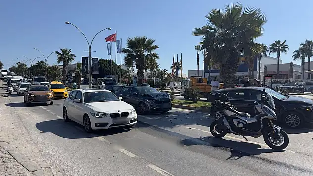 Bodrum Trafiğinde Zincirleme Kaza