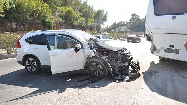 Bodrum'a girdikleri Anda Kaza Yapan Karı Koca Yaralandı