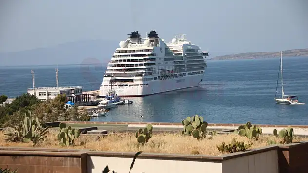 Bodrum'a Sezonun İkinci Kruvaziyer Gemisi Geldi