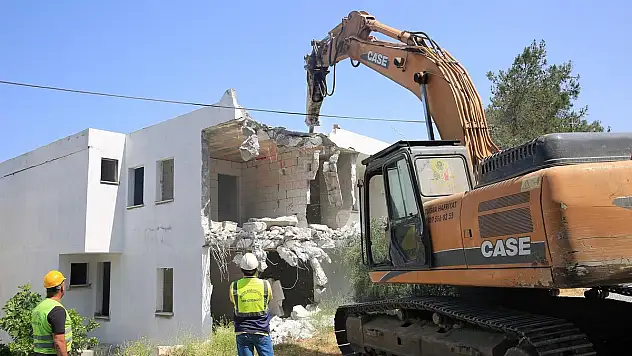 Bodrum'da 1 Yılda 210 Kaçak Yapı Yıkıldı, 1650 Yapı Mühürlendi