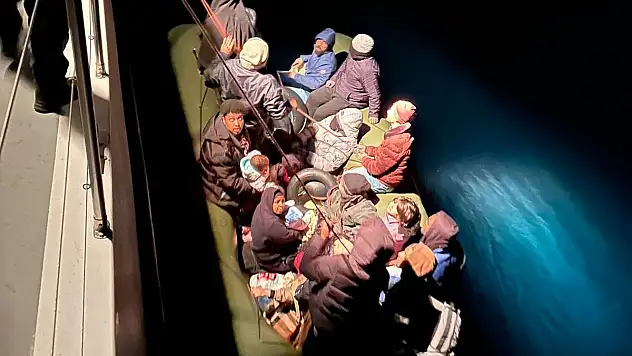 Bodrum'da 18 Göçmen Kurtarıldı