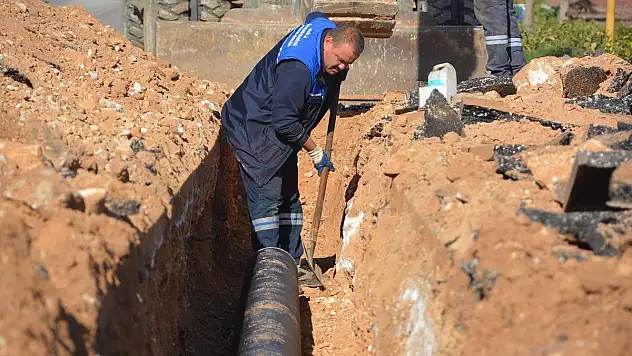 Bodrum'da 219 Kez Patlayan DSİ Hattını Değiştirdi