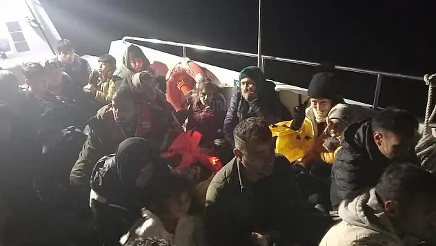 Bodrum'da 28 Düzensiz Göçmen Yakalandı, 15'i Kurtarıldı