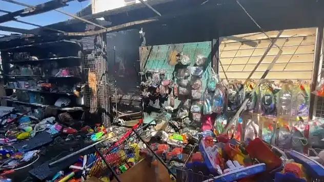 Bodrum'da 3 İş Yeri Küle Döndü