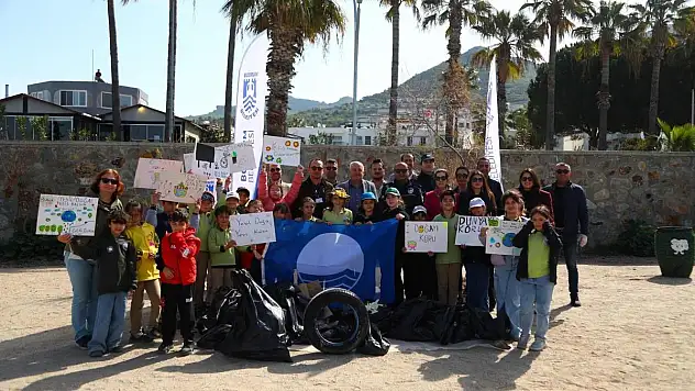 Bodrum'da 32,5 Kg Deniz Çöpleri Toplandı