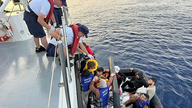 Bodrum'da 68 Düzensiz Göçmen Yakalandı, 20'si Kurtarıldı