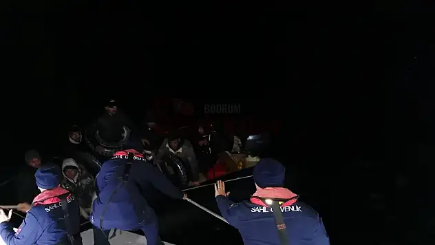 Bodrum'da 9 Düzensiz Göçmen Kurtarıldı